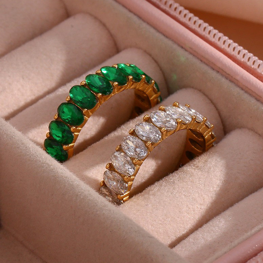 Antoinette Diamant Simulant Gold Ring